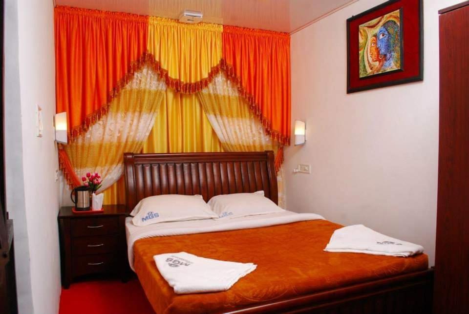 Mgs Residency Otel Kallar Vattiyar Dış mekan fotoğraf